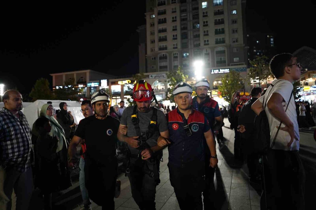 Başakşehir Belediyesinde kapsamlı deprem tatbikatı 20 Bülten Medya -