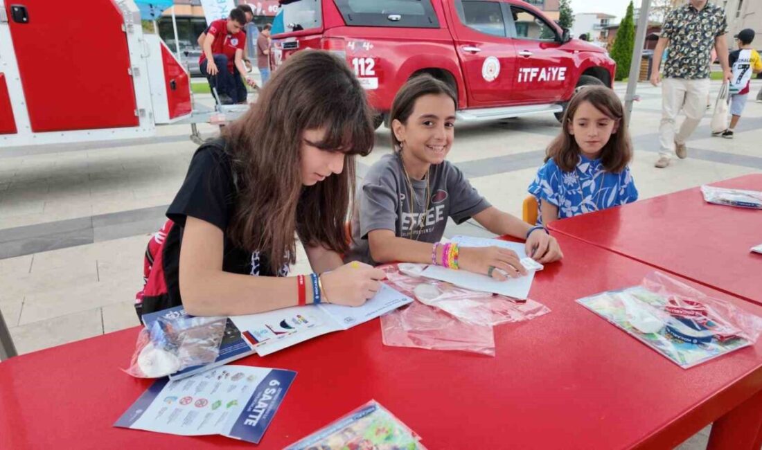 Başiskele’de gençlere yönelik afet farkındalık programı düzenlendi Başiskelede 17 Ağustos 1999 Marmara Depremi’nin 27. yılı anma etkinlikleri