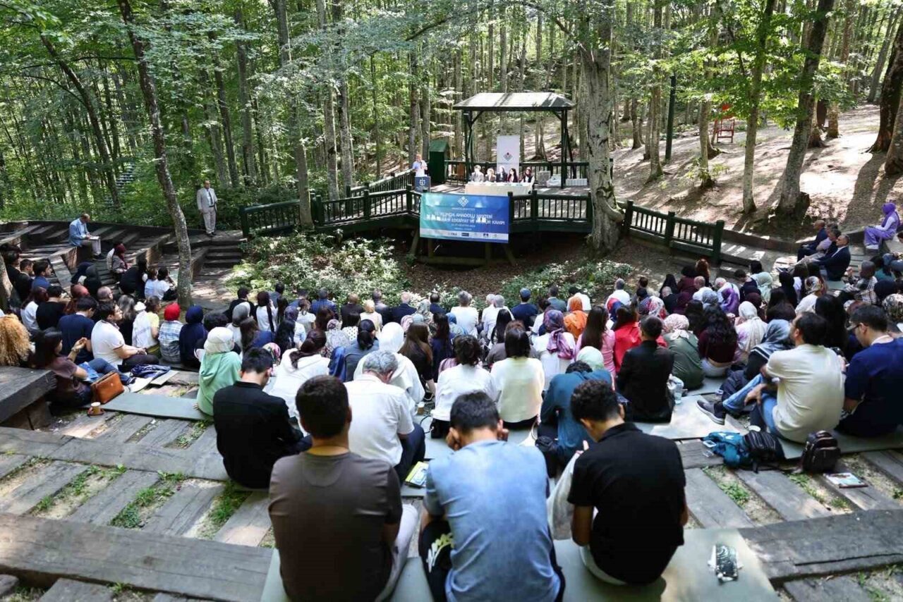 Başiskele’de gençleri buluşturan edebiyat kampı 8 Bülten Medya -