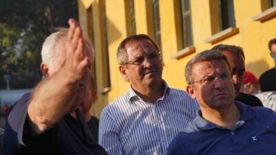 Balıkesir’in Ayvalık ilçesinde günlerdir etkisini sürdüren orman yangınlarının ardından Belediye