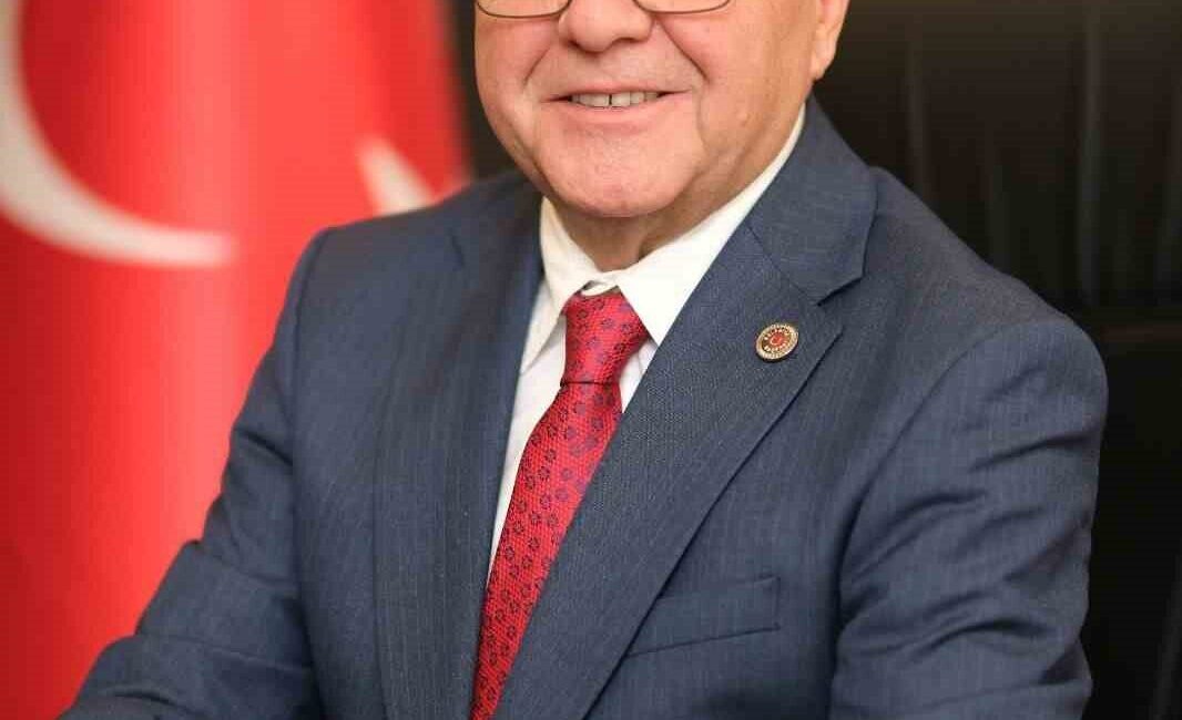 Başkan Şehirli; 30 Ağustos Milletimizin Bağımsızlık meşalesini ateşledi Altıeylül Belediye Başkanı Hakan Şehirli, 30 Ağustos Zafer Bayramı’nın 104.