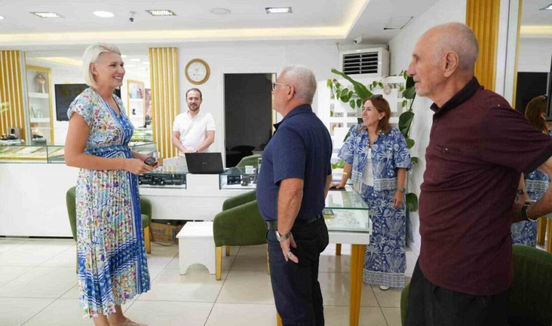 Başkan Subaşı esnaf ve vatandaşlarla bir araya geldi Bilecik Belediye Başkanı Melek Mızrak Subaşı, esnaf ve vatandaşlarla bir