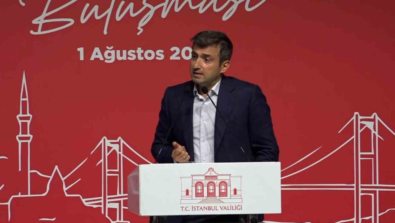 Baykar Yönetim Kurulu Başkanı Selçuk Bayraktar, 2026 YKS İstanbul Şampiyonları
