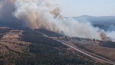 Çanakkale’nin Bayramiç ilçesinde ormanlık alanda çıkan yangına Orman Bölge Müdürlüğüne