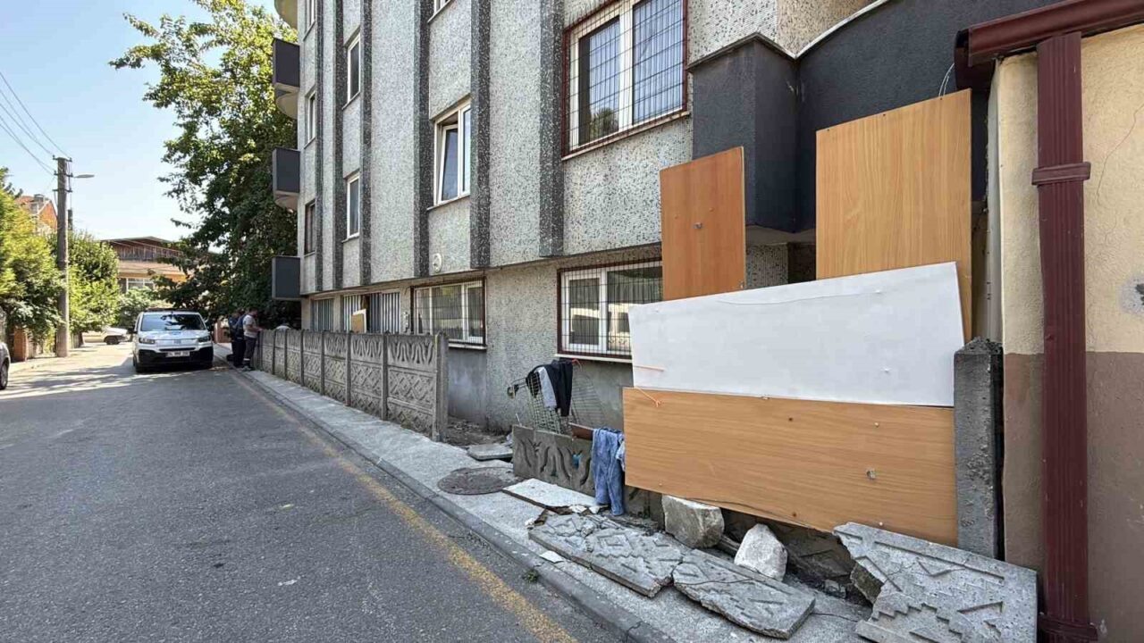 Belediye yıkmadı, fuhuş oteli oldu 26 Bülten Medya -