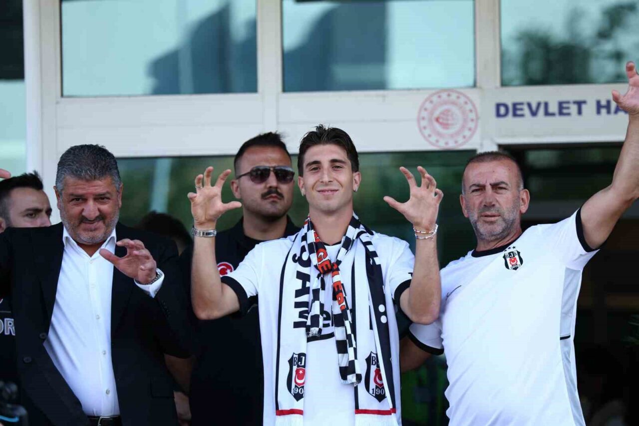 Beşiktaş’ın yeni transferi Fabio Miretti, İstanbul’a geldi 10 Bülten Medya -