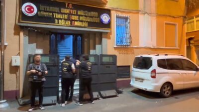 Beyoğlu’nda, bir şahsın arka cebinden telefonu çalıp olay yerinden kaçan