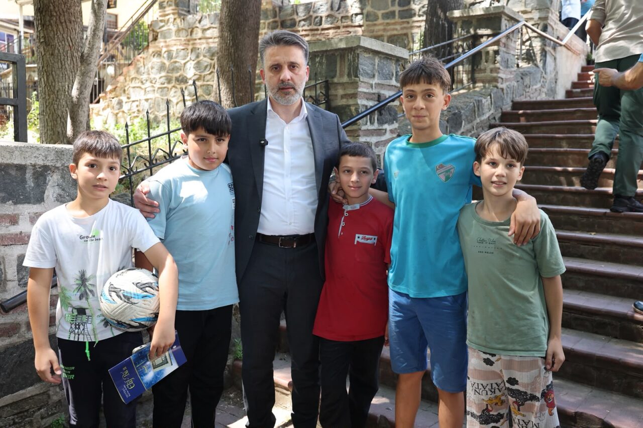 Bursa Büyükşehir Belediyesi Başkan Vekili Şahin Biba, Osmangazi'deki 15 mahallenin