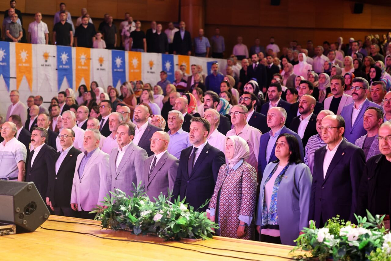 Bursa Büyükşehir Belediyesi Başkan Vekili Şahin Biba, AK Parti Bursa