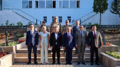 Bilecik Jandarma Eğitim Komutanı Tuğgeneral Yusuf Aslan’a veda programı düzenlendi.