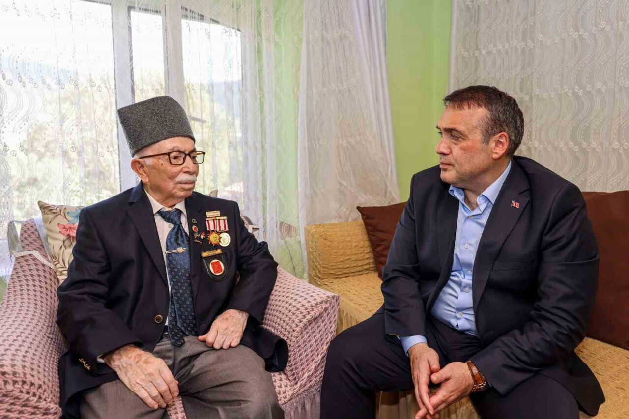 Bilecik Valisi Sözer Kıbrıs gazileri ile bir araya geldi 7 Bülten Medya -