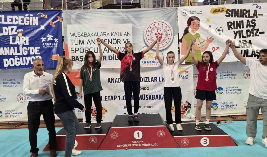 Bilecikli tekvando sporcusu Eslem Çoban, Türkiye üçüncüsü oldu Sakarya’da gerçekleştirilen