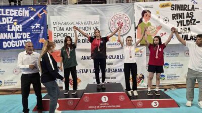 Bilecikli tekvando sporcusu Eslem Çoban, Türkiye üçüncüsü oldu Sakarya’da gerçekleştirilen