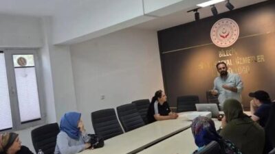 Bilecik’te aile içi iletişim ve bağımlılıkla mücadele eğitimi verildi. Bilecik