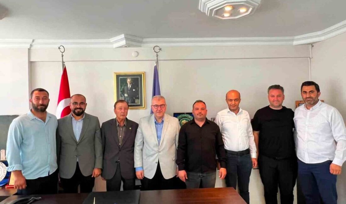 Bilecik’te esnafın gündemi masaya yatırıldı AK Parti Bilecik Milletvekili Halil Eldemir ve AK Parti Bilecik