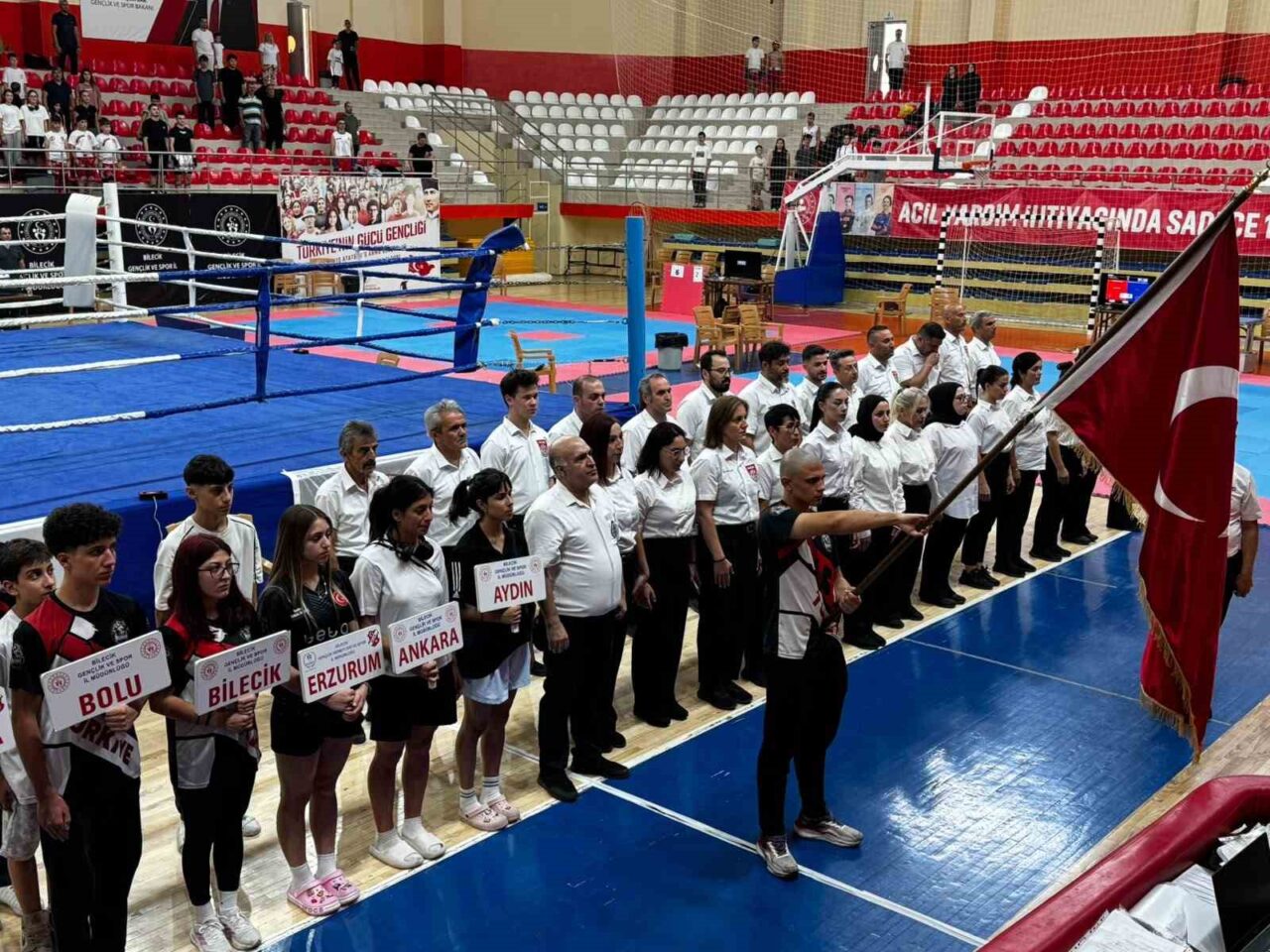 Bilecik’te bu yıl ikincisi düzenlenen İller Arası Kick Boks Şampiyonası,
