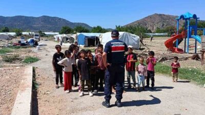 Bilecik’te mevsimlik tarım işçilerine dolandırıcılık uyarısı yapıldı. Edinilen bilgilere göre,