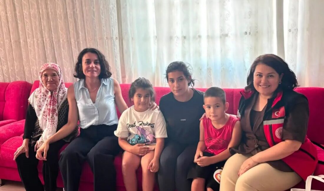 Bilecik’te şehit ailesine vefa ziyareti Bilecik’te, şehit Duygu Aker ve Onur Fikret Aker’in ailesine sene-i