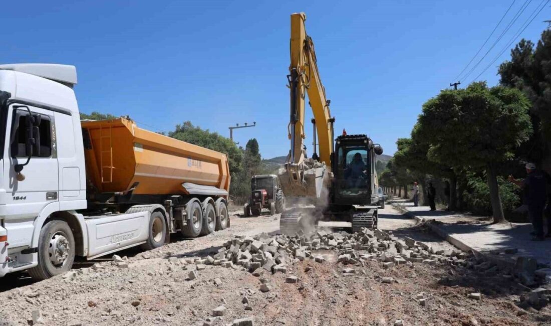 Bilecik’te sıcak asfalt mesaisi başladı Bilecik’in Söğüt ilçesinde sürdürülen yenileme çalışmaları kapsamında sıcak asfalt mesaisi