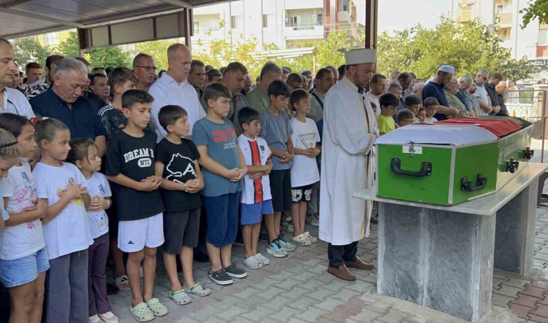 Böcek ilacından zehirlenerek öldüğü iddia edilen Yusuf Talha son yolculuğuna uğurlandı Çanakkale’de iddiaya göre komşusunun evini böceklere karşı yaptırdığı ilaçlama sonrası