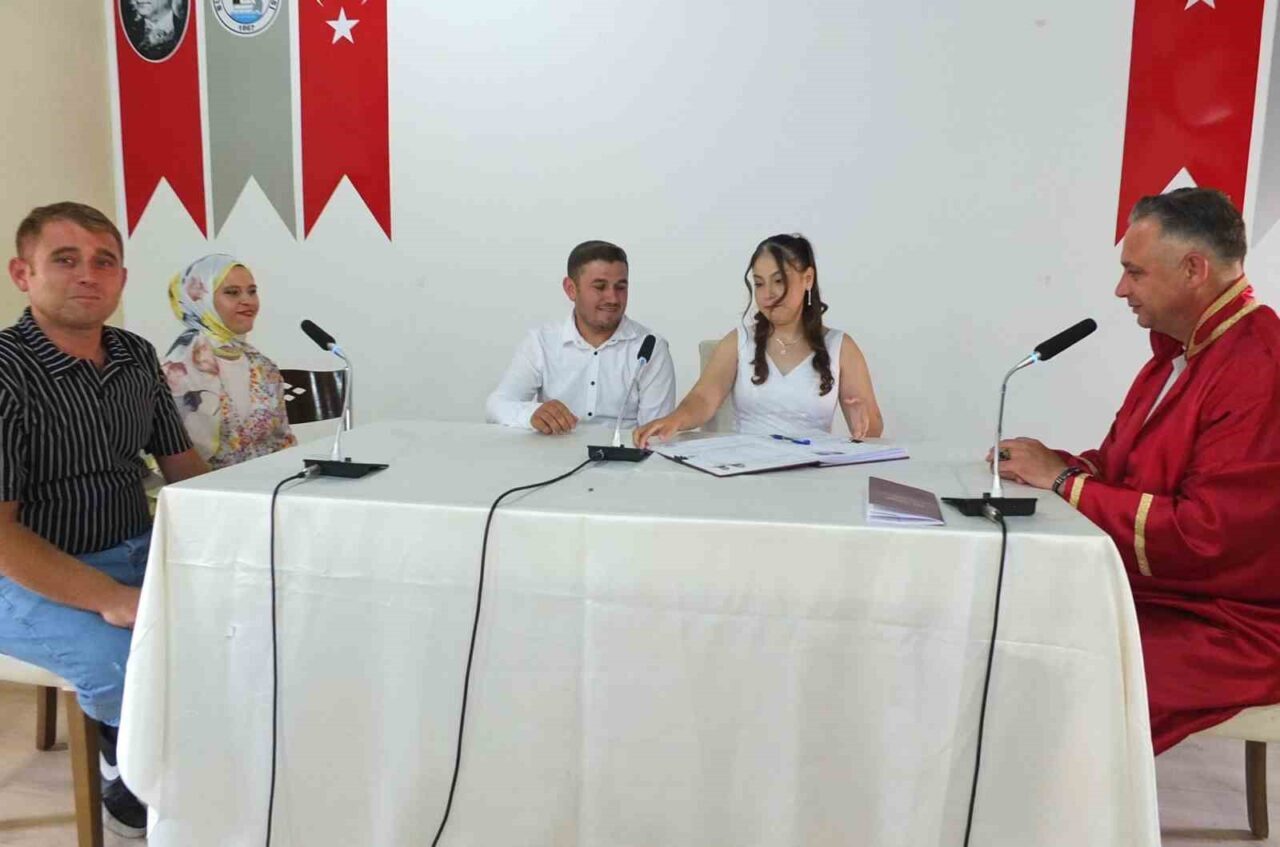 Burhaniye’de düğün sezonu devam ediyor 7 Bülten Medya -