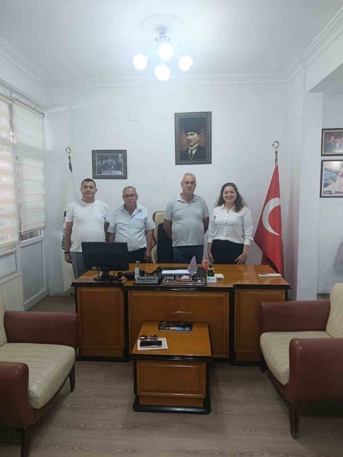 Burhaniye İlçe Sağlık Müdürü Uzm. Dr. Betül Erten Akbey, Esnaf