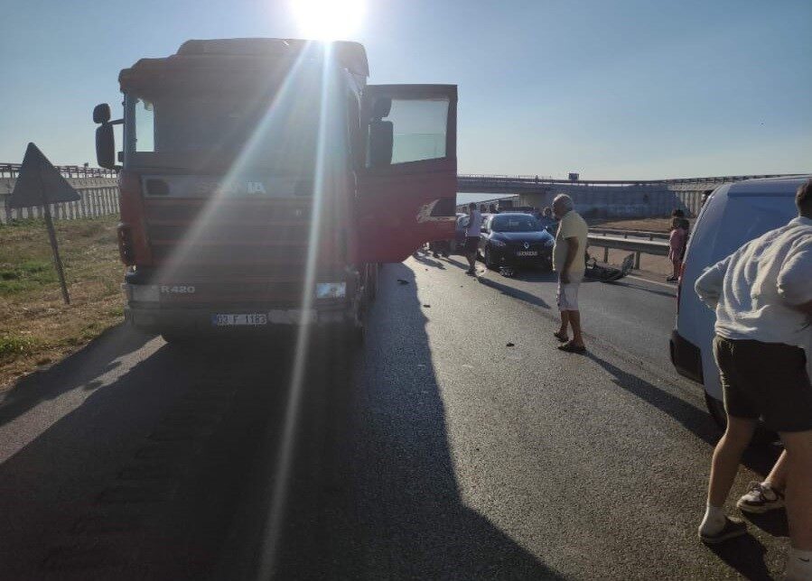 Bursa’da 5 araçlı zincirleme kaza: 1 yaralı 7 Bülten Medya -