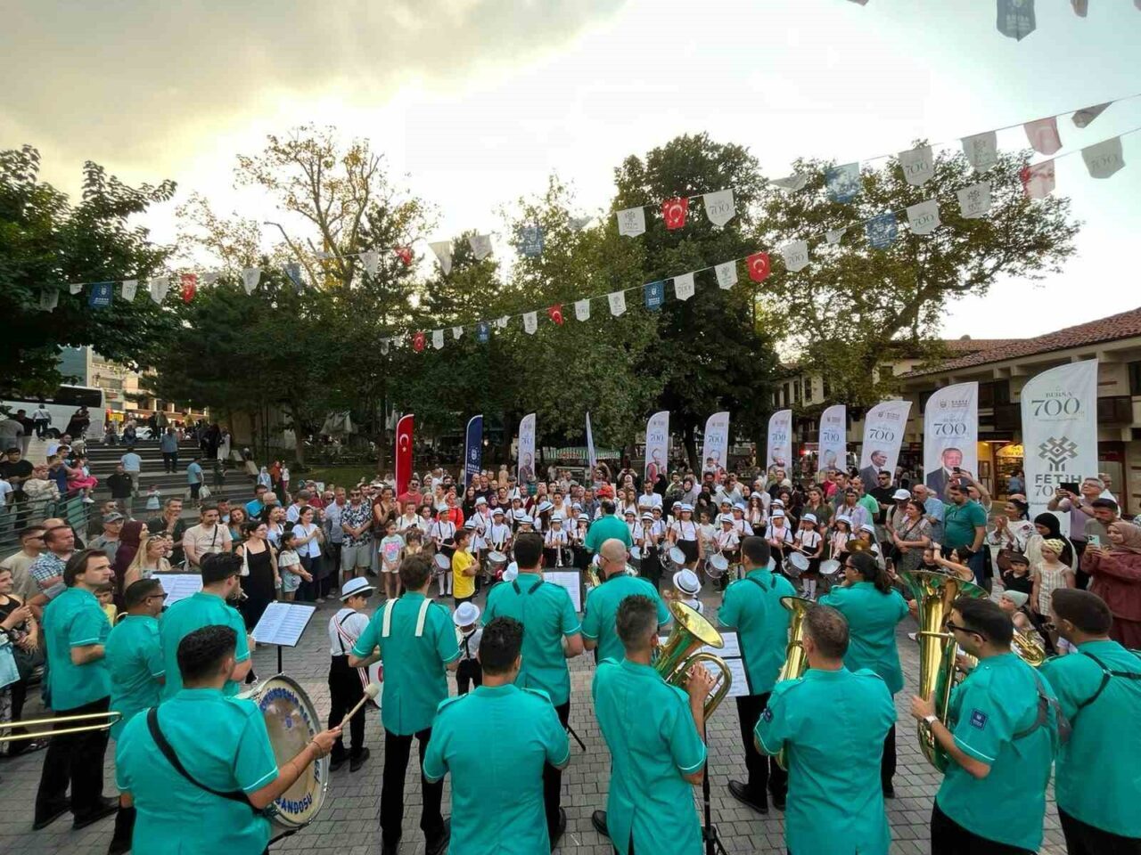 Bursa’da 700 yıllık fetih ruhu marşlarla yaşatılıyor 20 Bülten Medya -