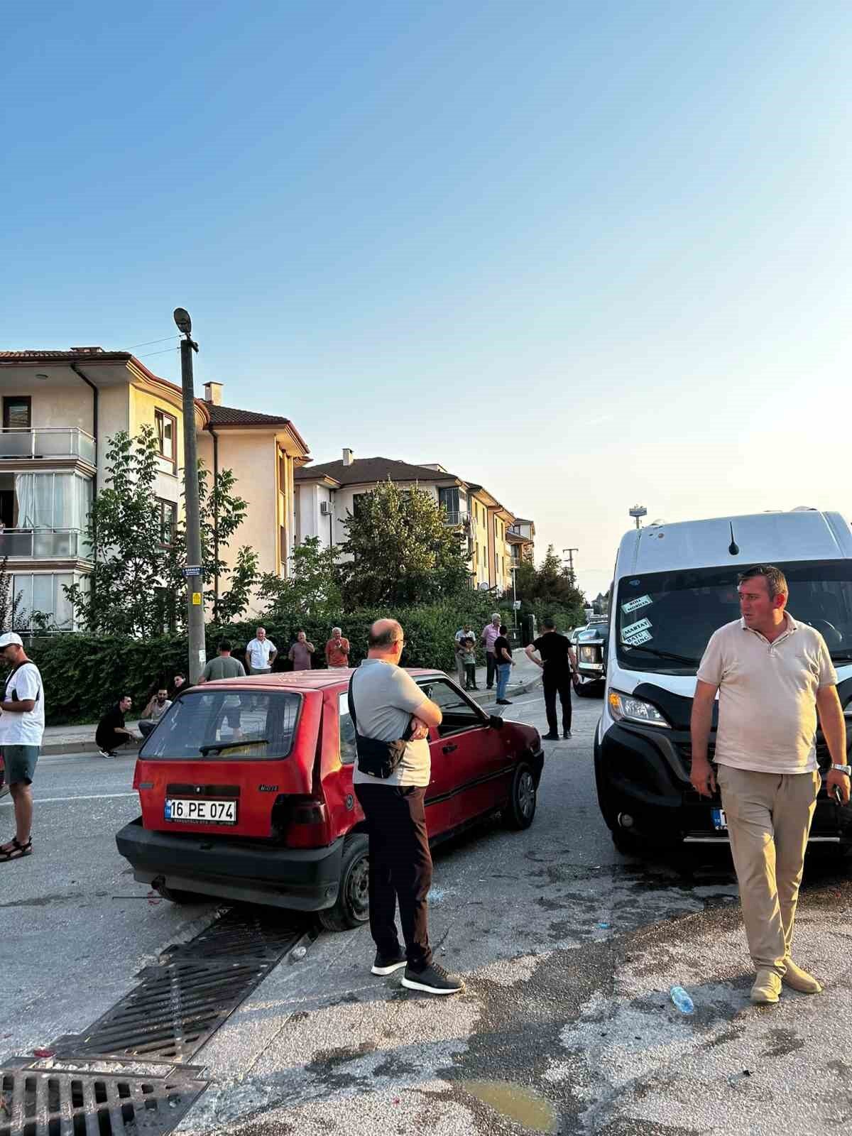 Bursa’da feci kaza: 1’i ağır 4 yaralı 22 Bülten Medya -