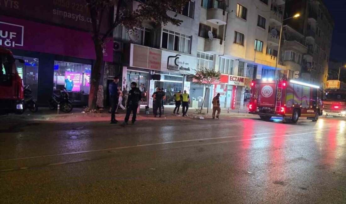 Bursa’nın İnegöl ilçesinde bir apartmanın zemin katındaki geri dönüşüm deposunda