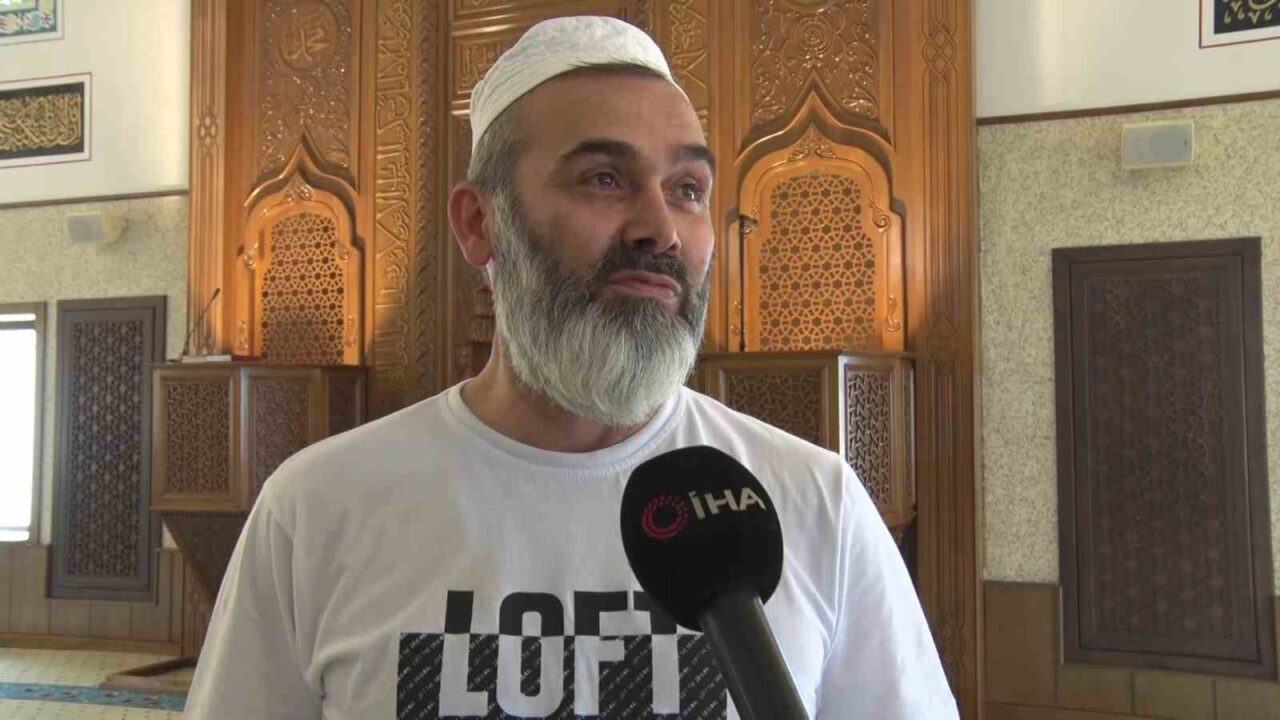 Bursa’daki ’Sunrooflu Cami’ mimarisiyle dikkat çekiyor 35 Bülten Medya -