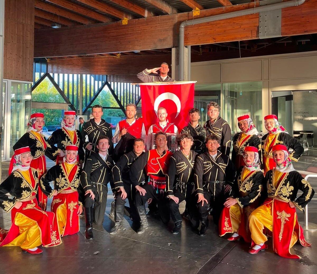 BUÜ Halk Oyunları Topluluğu Belçika’da Türkiye’yi temsil etti 20 Bülten Medya -