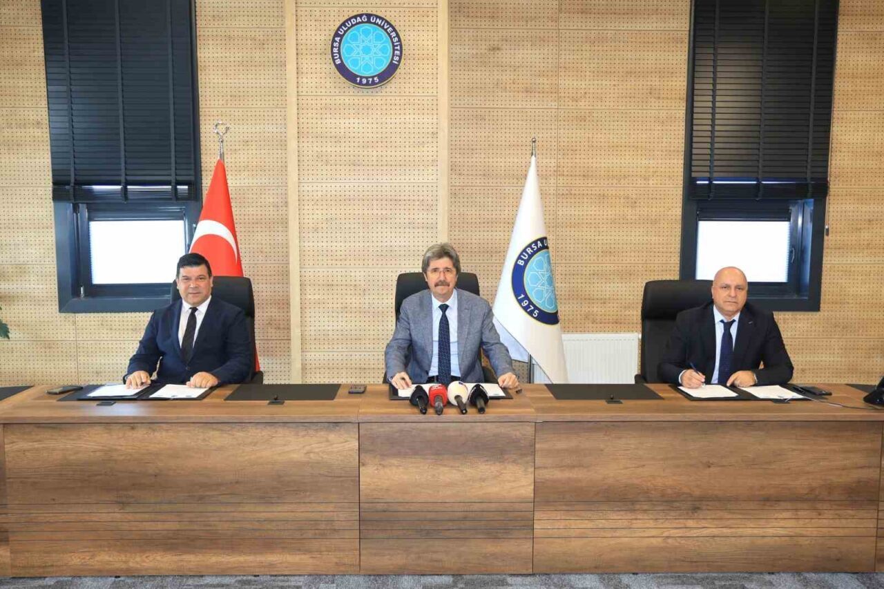 BUÜ’den KKTC üniversitesine akademik destek 11 Bülten Medya -