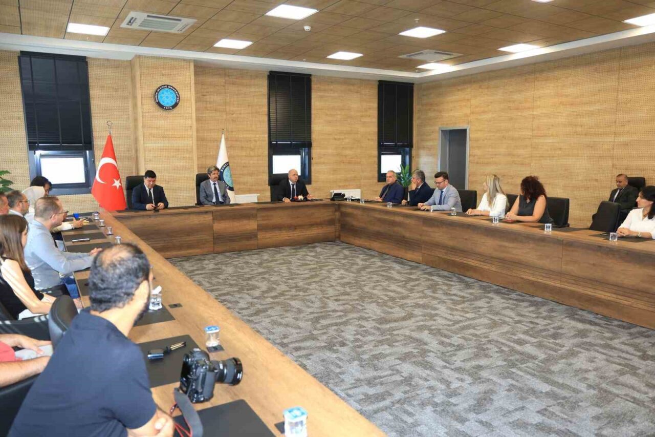 BUÜ’den KKTC üniversitesine akademik destek 12 Bülten Medya -