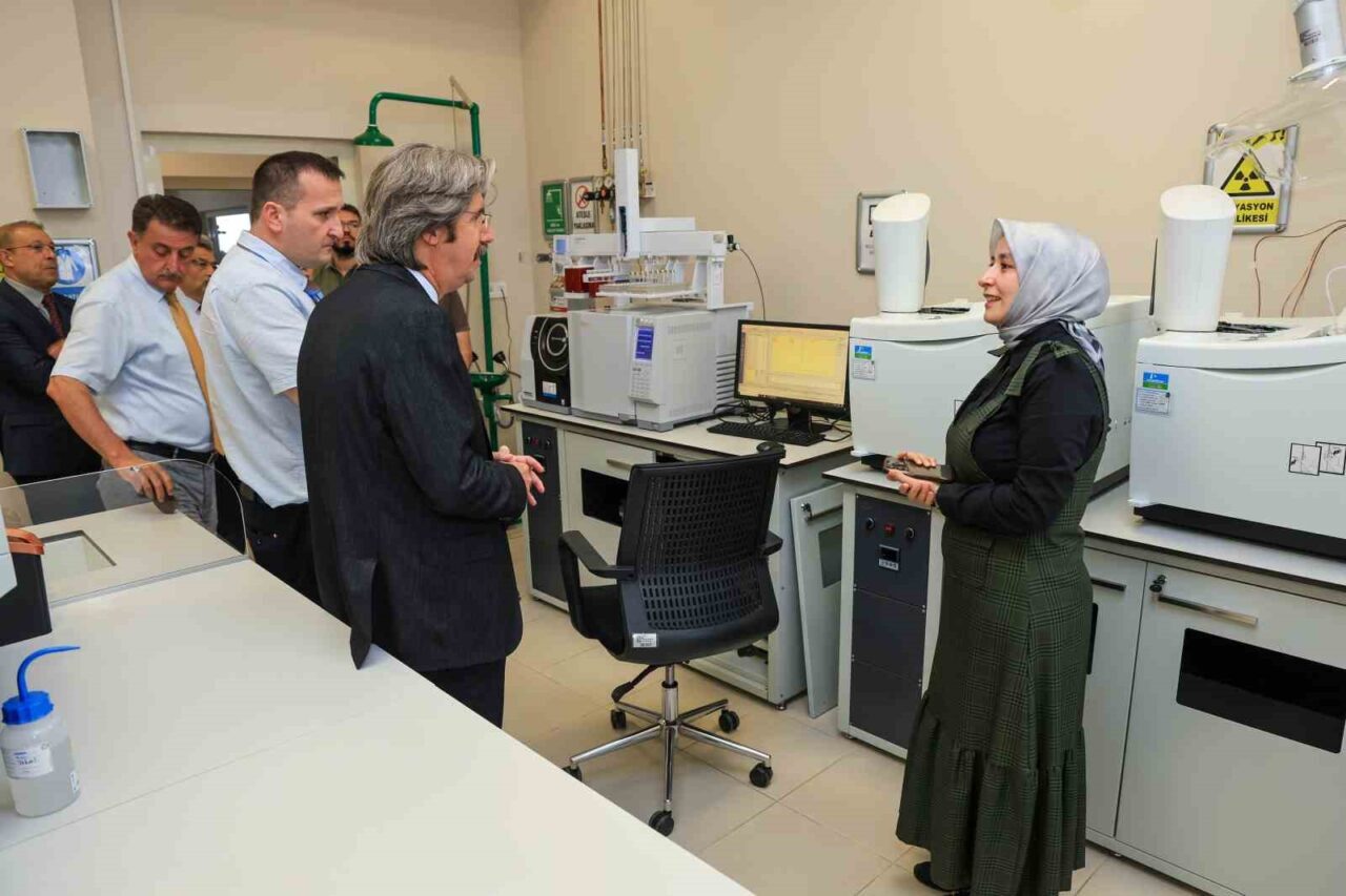 BUÜ’nün laboratuvarları tam kapasite ile sektörün hizmetinde 12 Bülten Medya -