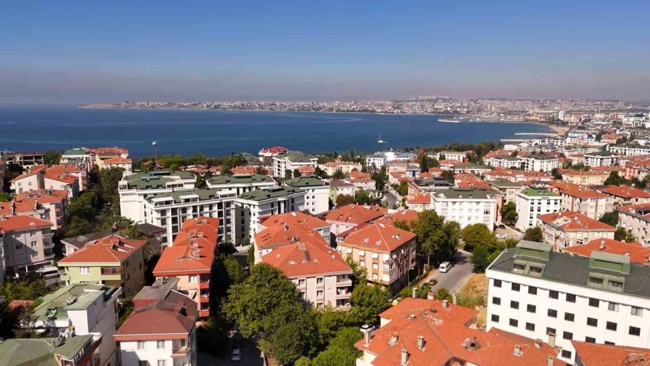 Büyükçekmece’de 4 bloktan oluşan 48 bağımsız konutun yıkımı başladı 18 Bülten Medya -