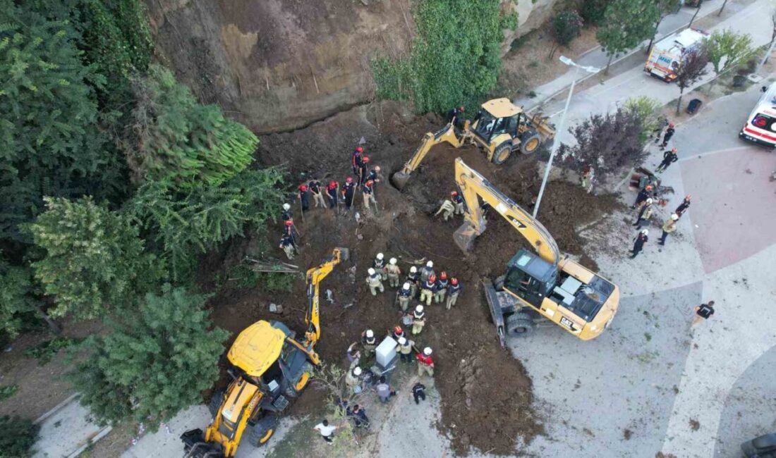 Büyükçekmece Mimar Sinan Sahil’de meydana gelen toprak kaymasında 2 kişinin