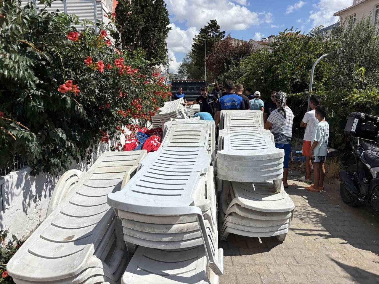Büyükçekmece’de kumsalları işgal edenlere geçit verilmiyor 10 Bülten Medya -