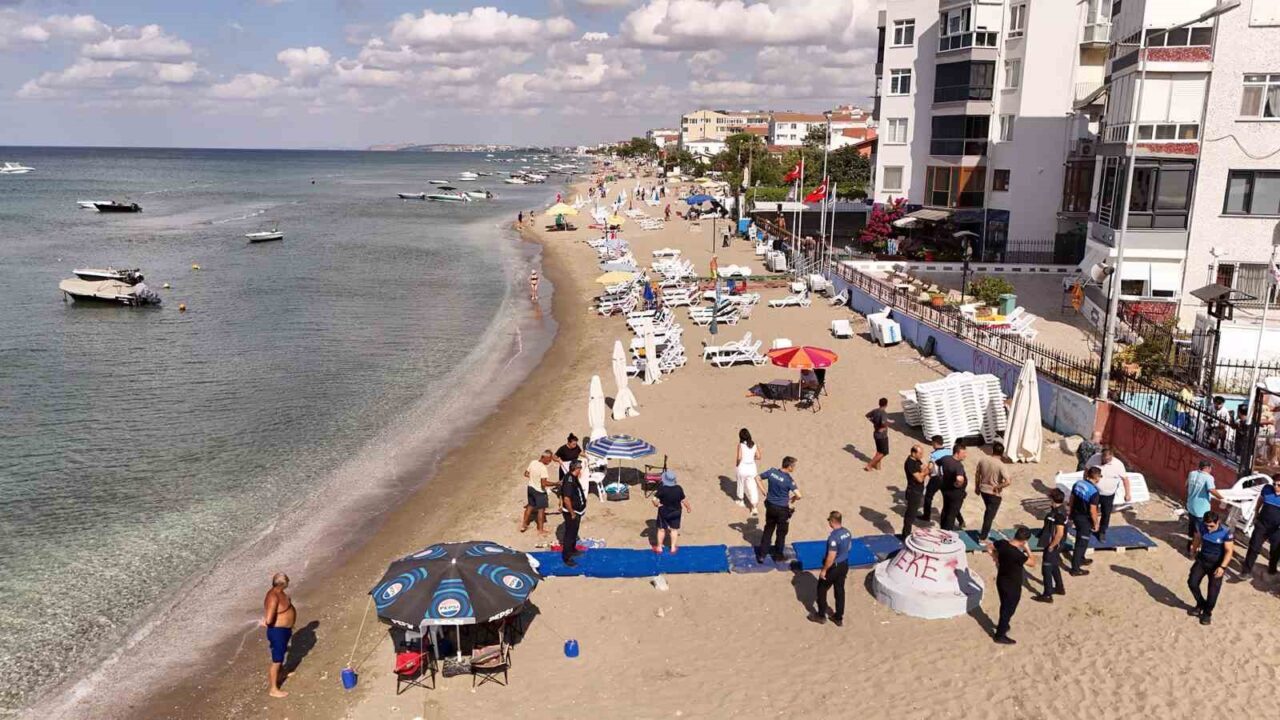 Büyükçekmece’de kumsalları işgal edenlere geçit verilmiyor 12 Bülten Medya -
