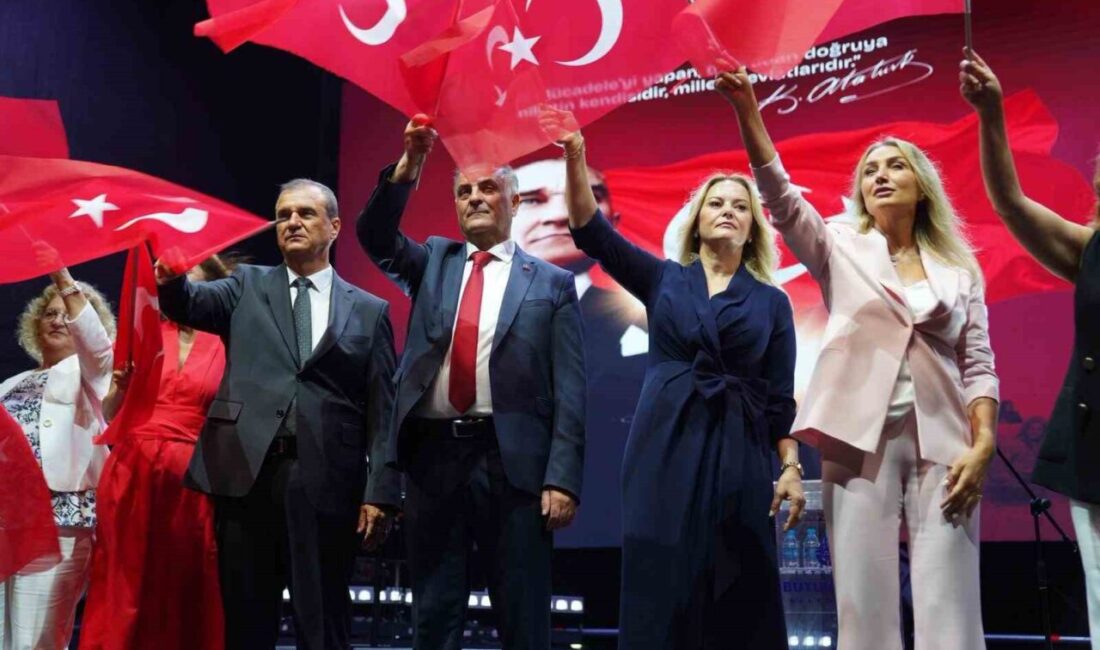 Büyükçekmece’de Zafer Bayramı coşkuyla kutlandı Büyükçekmece’de 30 Ağustos Zafer Bayramı’nın 104’üncü yıl dönümü, büyük bir