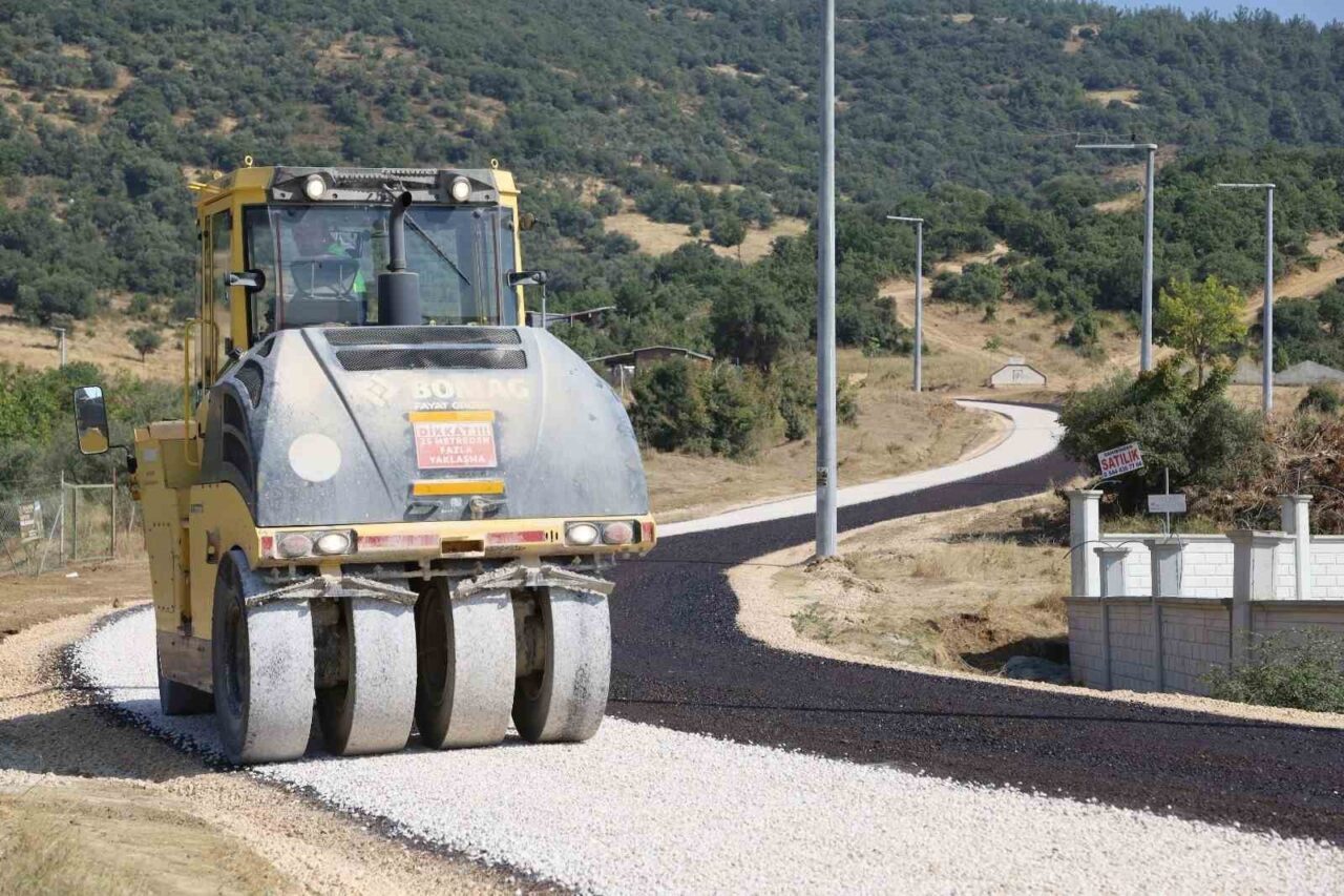 Büyükşehir 5 ilçede yolları yeniliyor 19 Bülten Medya -
