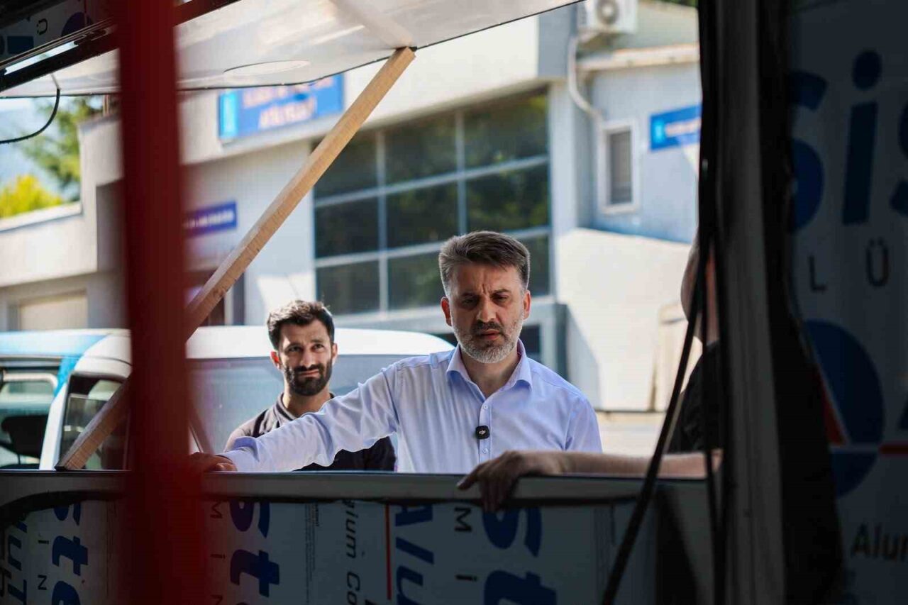 Büyükşehir’den afetlere hazır iki yeni mobil araç 20 Bülten Medya -