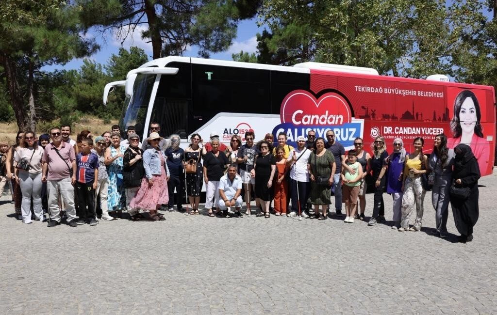 Büyükşehirden Çanakkale ruhuna engelsiz yolculuk Altı Nokta Körler Derneği Tekirdağ Şubesi üyeleri ve yakınları, Tekirdağ