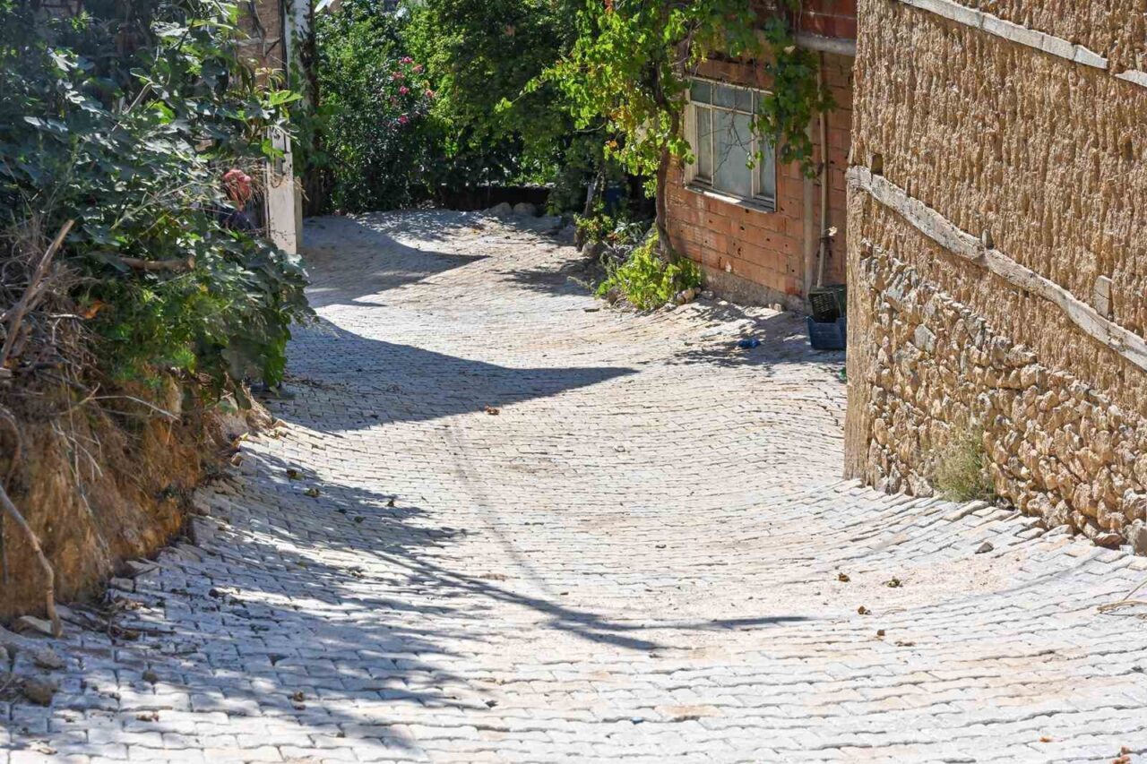 Büyükşehir’den Müşküle’ye altyapı ve üstyapı hamlesi 23 Bülten Medya -