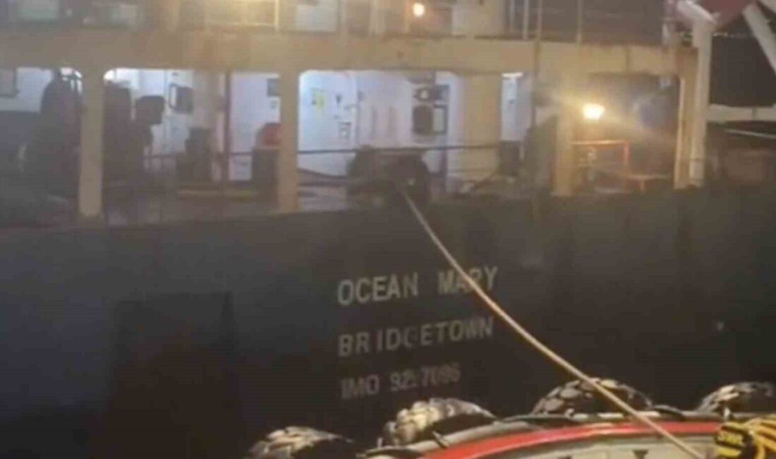 Çanakkale Boğazı’nda kuru yük gemisinde makine arızası Çanakkale Boğazı’ndan geçen 119 metre uzunluğundaki ‘OCEAN MARY’ isimli kuru
