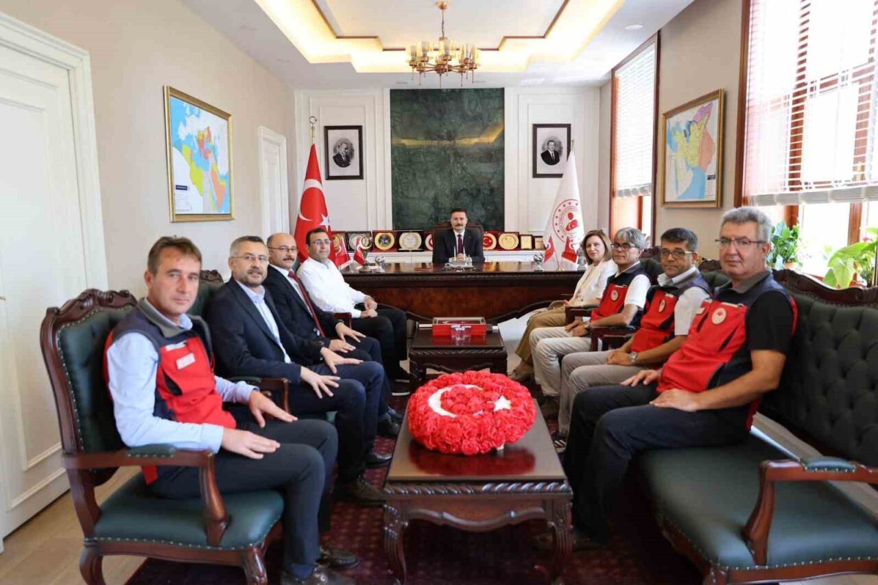 Çanakkale Tarım ve Orman Bakanlığı teşkilatından Kaymakam Acar’a ziyaret 10 Bülten Medya -