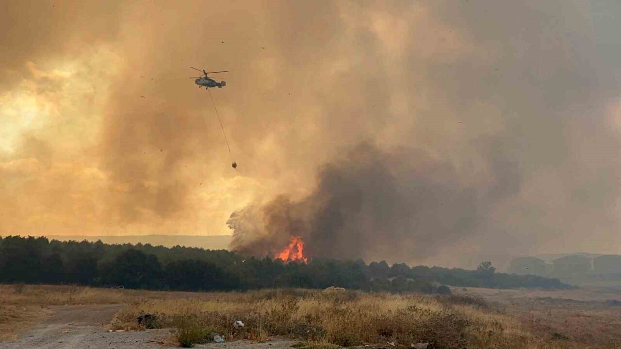 Çanakkale Valiliği, yüksek sıcaklık, düşük nem ve kuvvetli rüzgâr nedeniyle