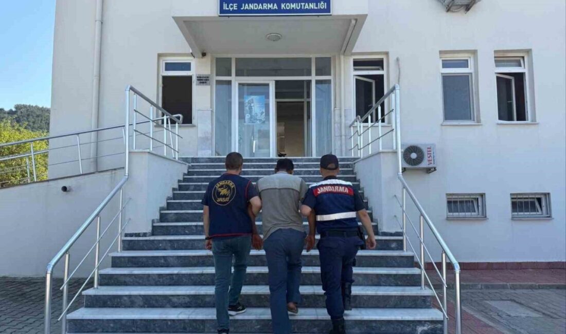 Çanakkale’de jandarma ekiplerince çeşitli suçlardan yakalanan 9 şüpheli tutuklandı. Çanakkale