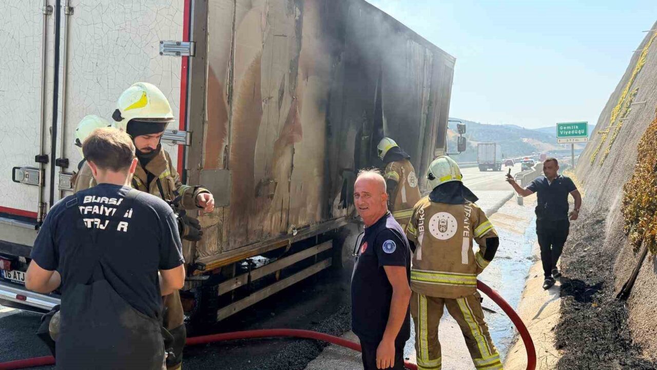 Bursa yolunda alev paniği! 1 Bülten Medya -