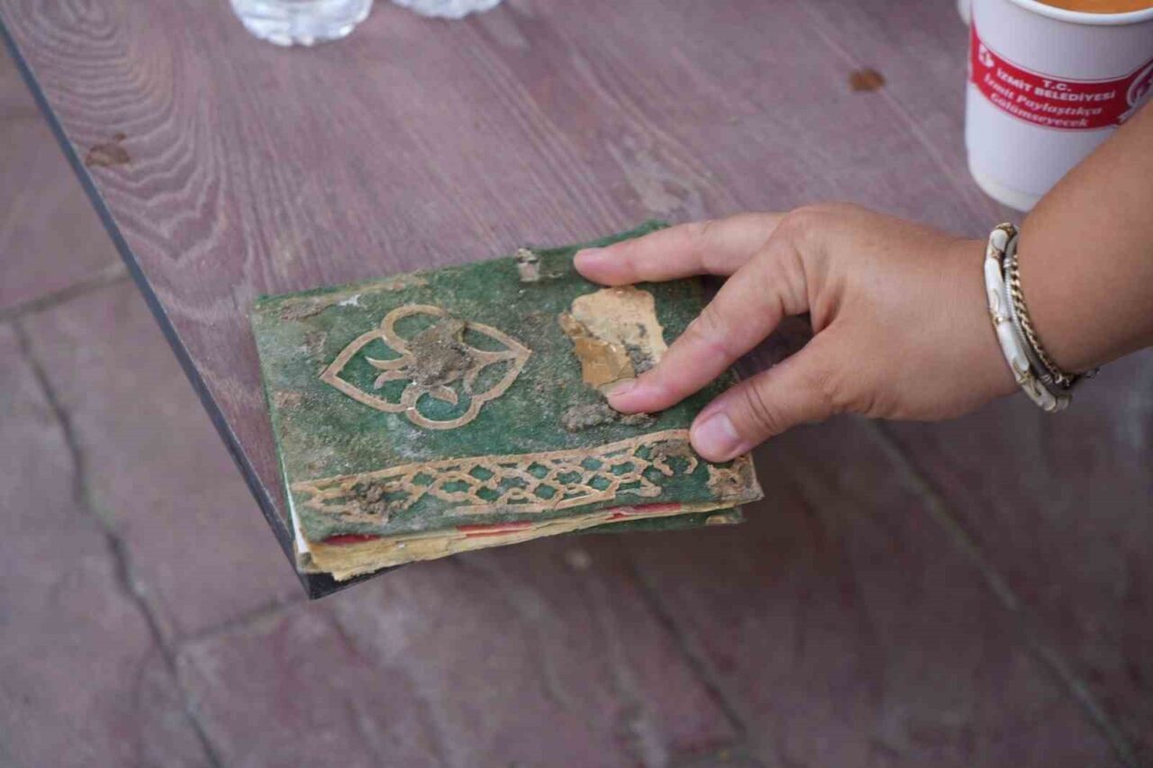 Çatırdayan bina yıkıldı, eşyalarını bile alamadılar 34 Bülten Medya -